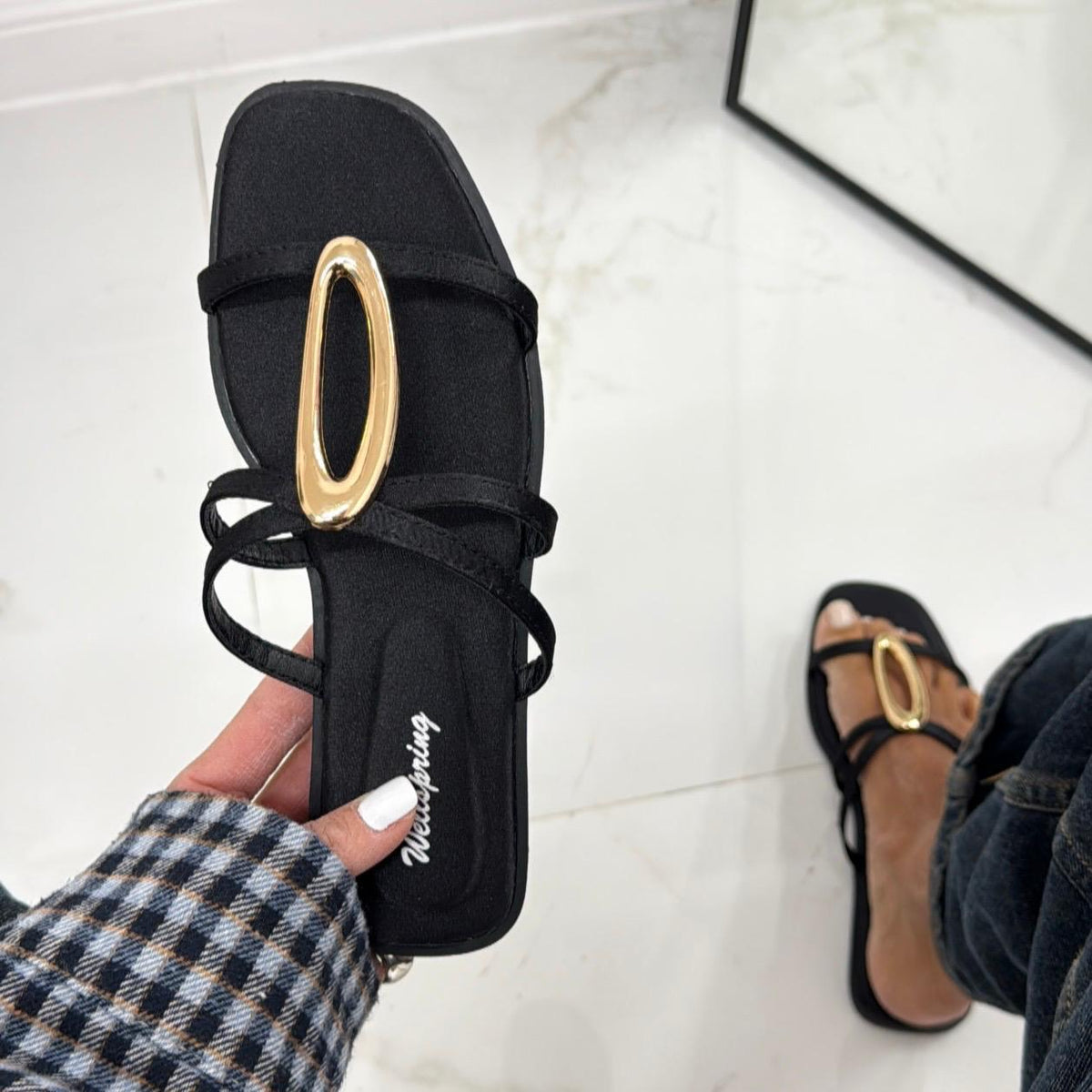 Manyla - Sandalias tipo chanclas para mujer, informales y cómodas, en color negro