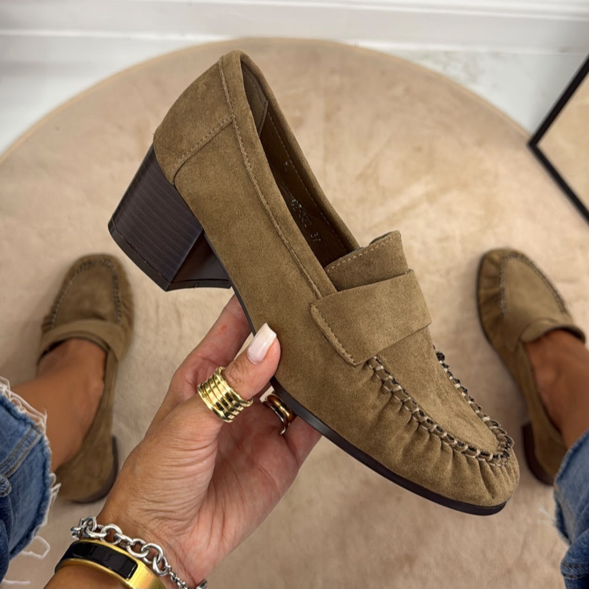 Jenny - Mocasines con tacón cómodo de ante beige