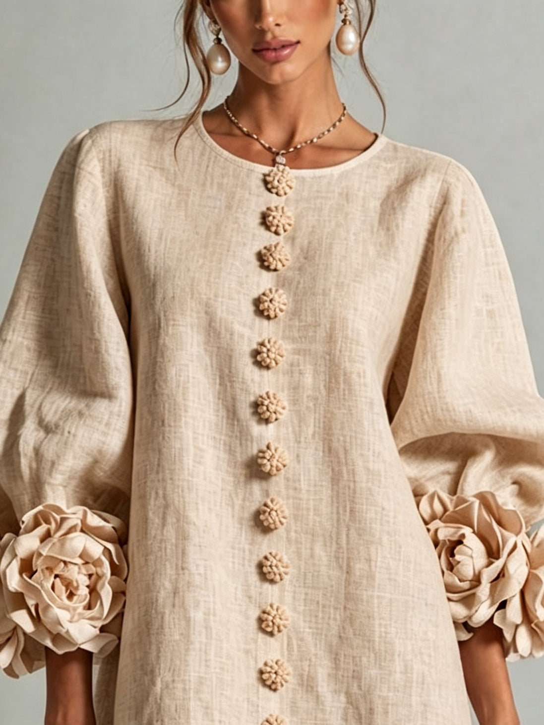 Vestido Beige Con Botones Con Motivos Florales y Mangas Con Estampado Floral Extravagante