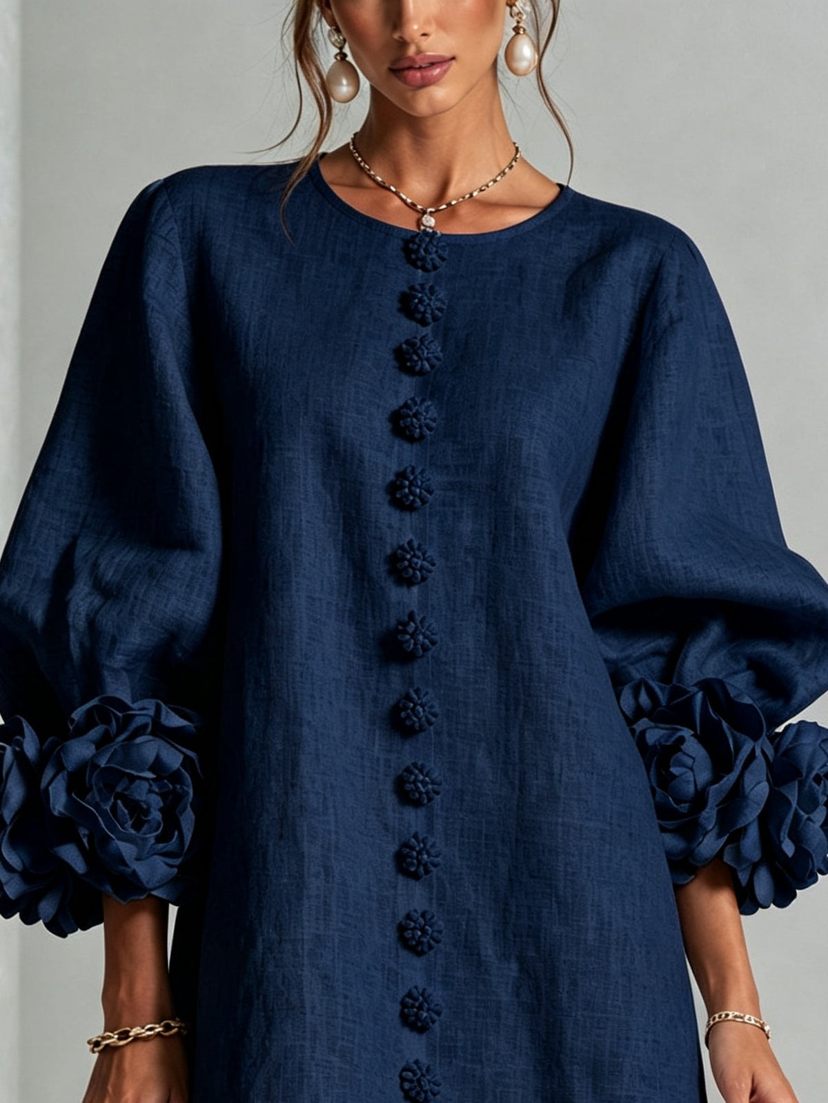 Vestido Azul Marino Con Botones Con Motivos Florales y Mangas Con Motivos Florales Extravagantes