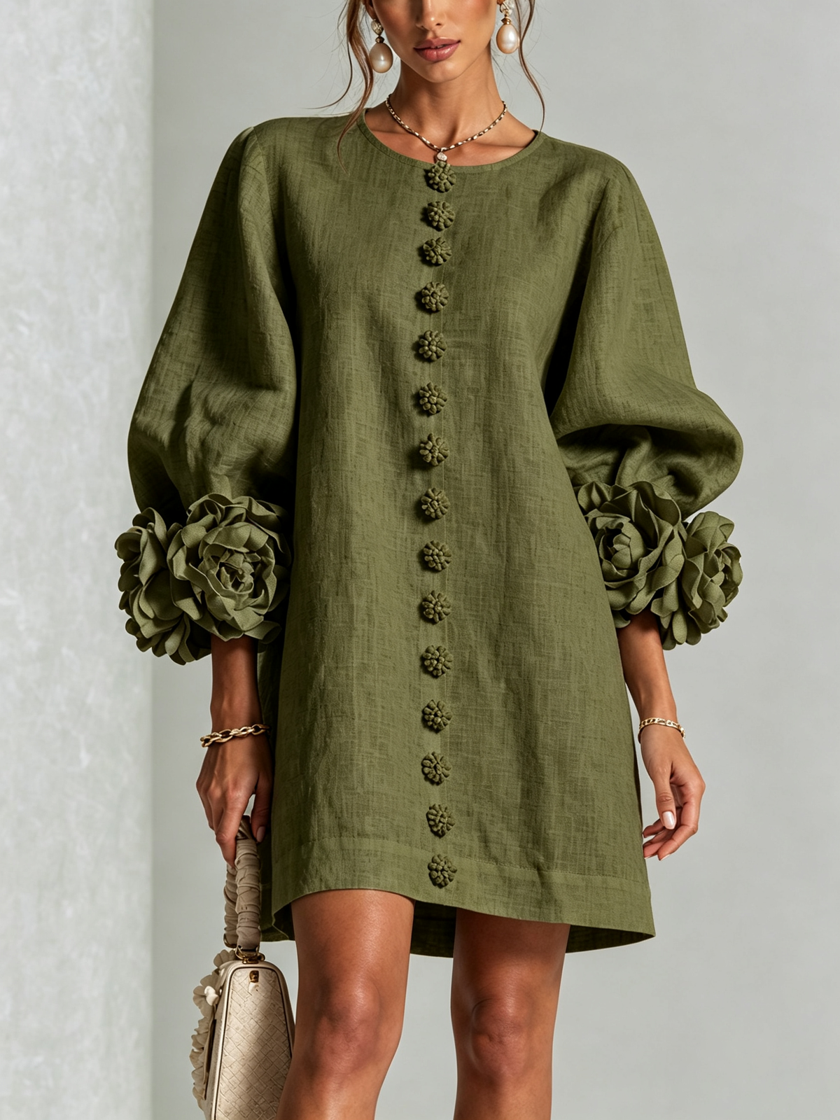 Vestido Tipo Camisa Con Estampado Floral en Verde Oliva y Puños Florales Extravagantes