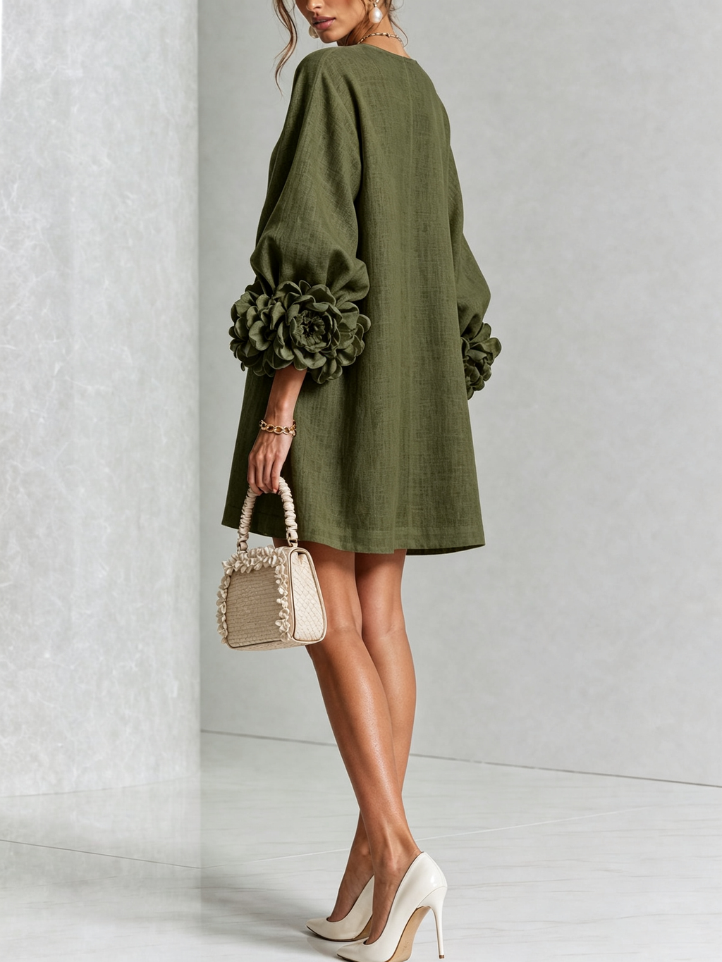Vestido Blanco Con Botones Con Motivos Florales y Mangas Con Motivos Florales Extravagantes